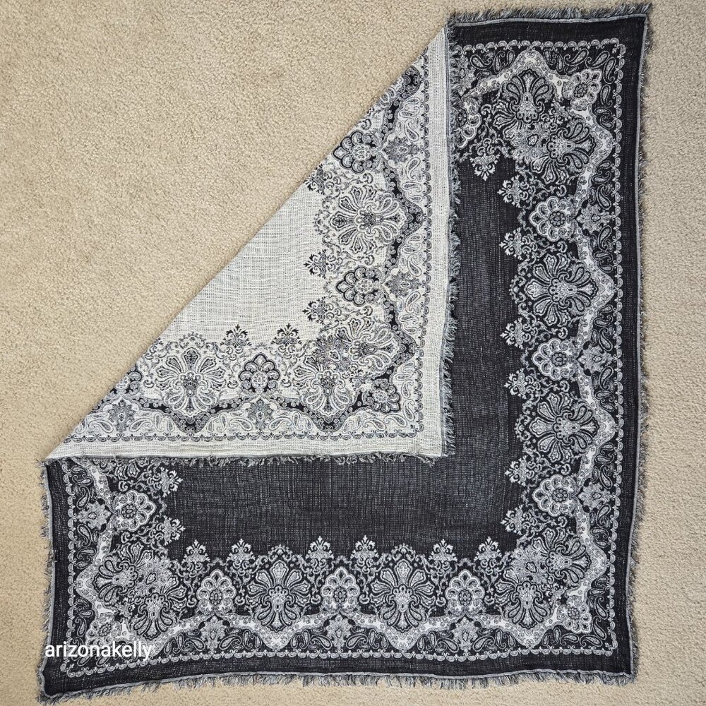 NWOT Wilfred Large Square Scarf Classic Bandana Design Woven - Picture 1 of 11